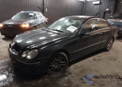 2009 Mercedes-Benz Clk 350 z USA, uszkodzony, nr VIN WDBTJ56HX9F268115